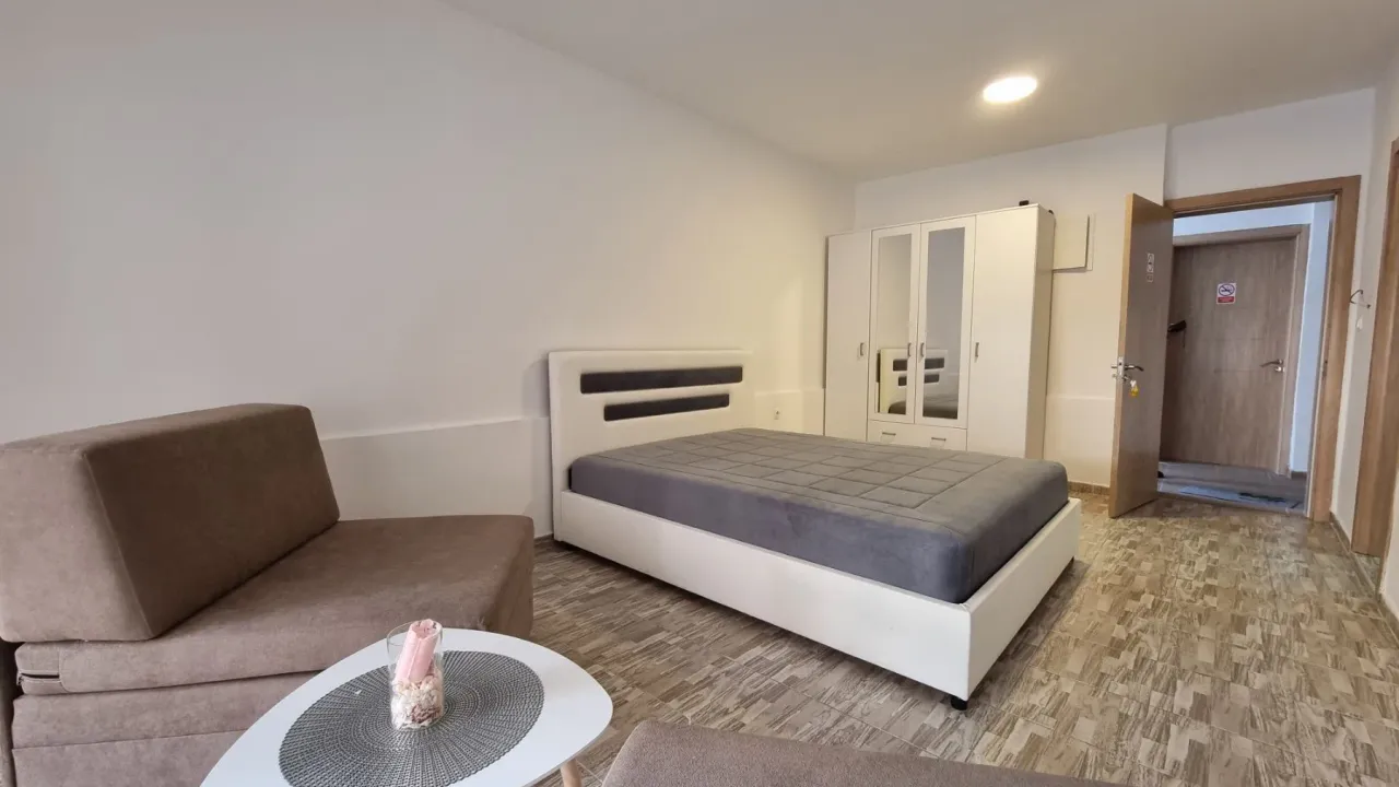 Rent, studio apartment, 40m², Bečići, Budva