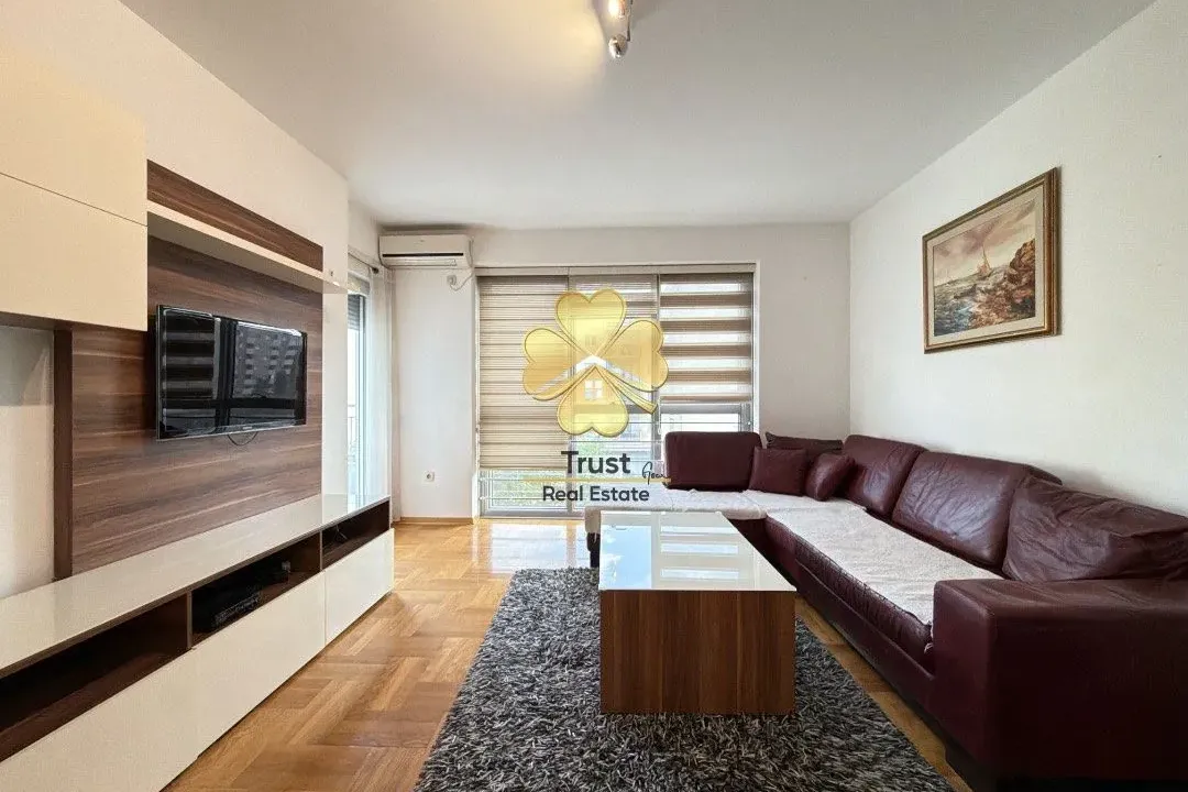 Rent, one bedroom apartment, 50m², Pobrežje, Podgorica