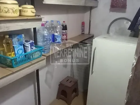 Prodaja, kuća, 178m², Verušić, Subotica - image 10