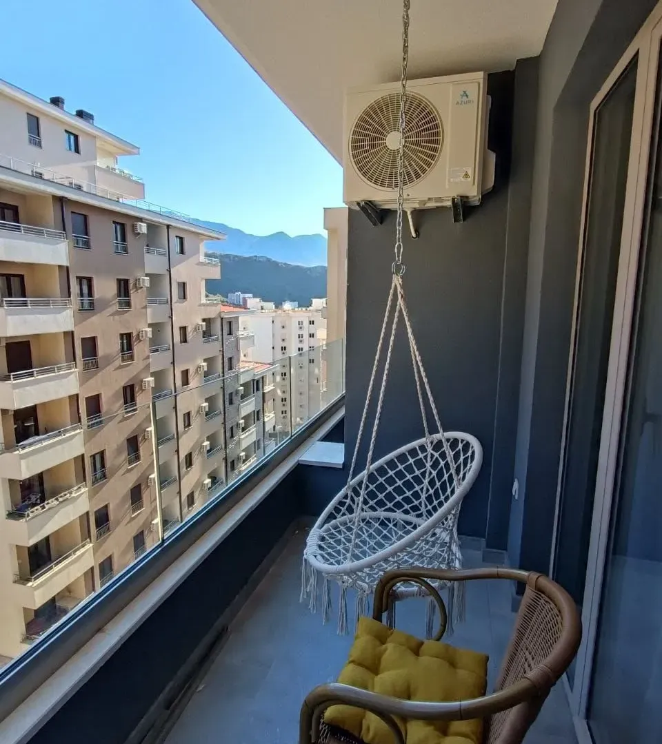 Sale, one bedroom apartment, 43m², Bečići, Budva