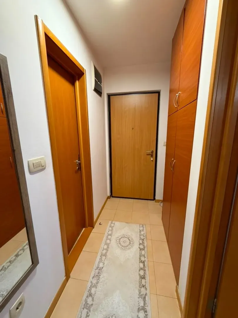 Prodaja, jednosoban stan, 42m², Stari Aerodrom, Podgorica
