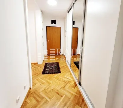 Izdavanje, trosoban stan, 78m², Vračar Hram, Vračar Sve Podlokacije - image 4