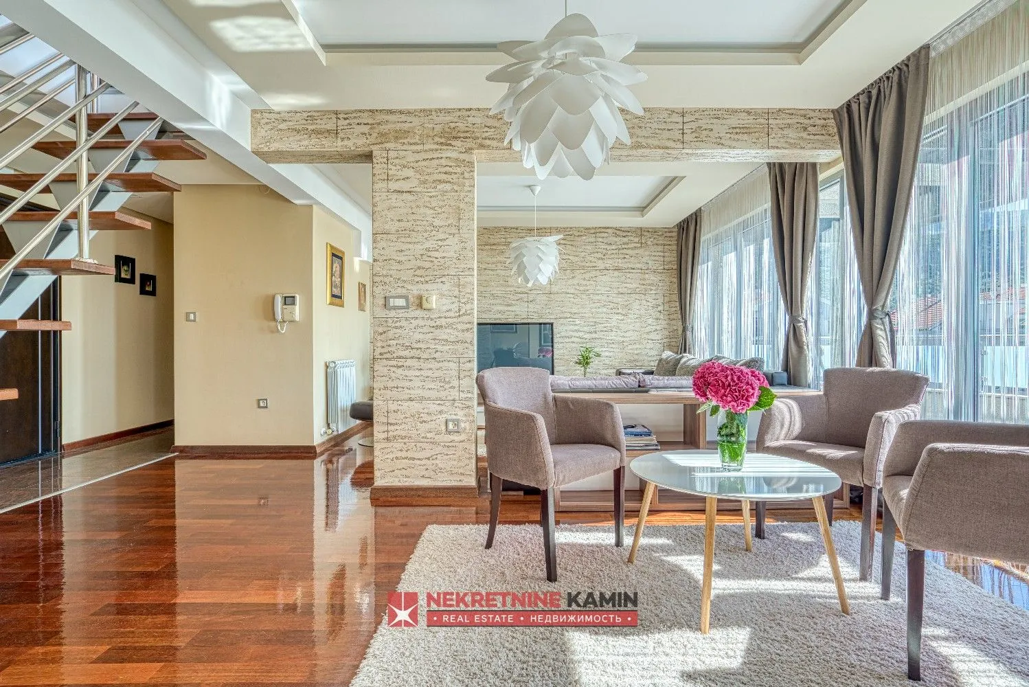 Prodaja, četvorosoban stan, 188m², Rozino, Budva