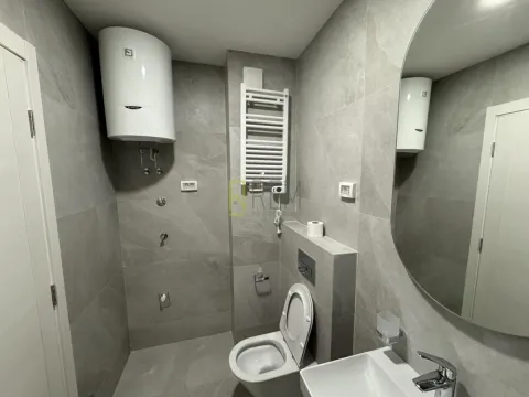 Izdavanje, jednosoban stan, 49m², City Kvart, Podgorica - image 8