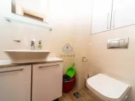 Prodaja, dvosoban stan, 67m², City Kvart, Podgorica - image 9