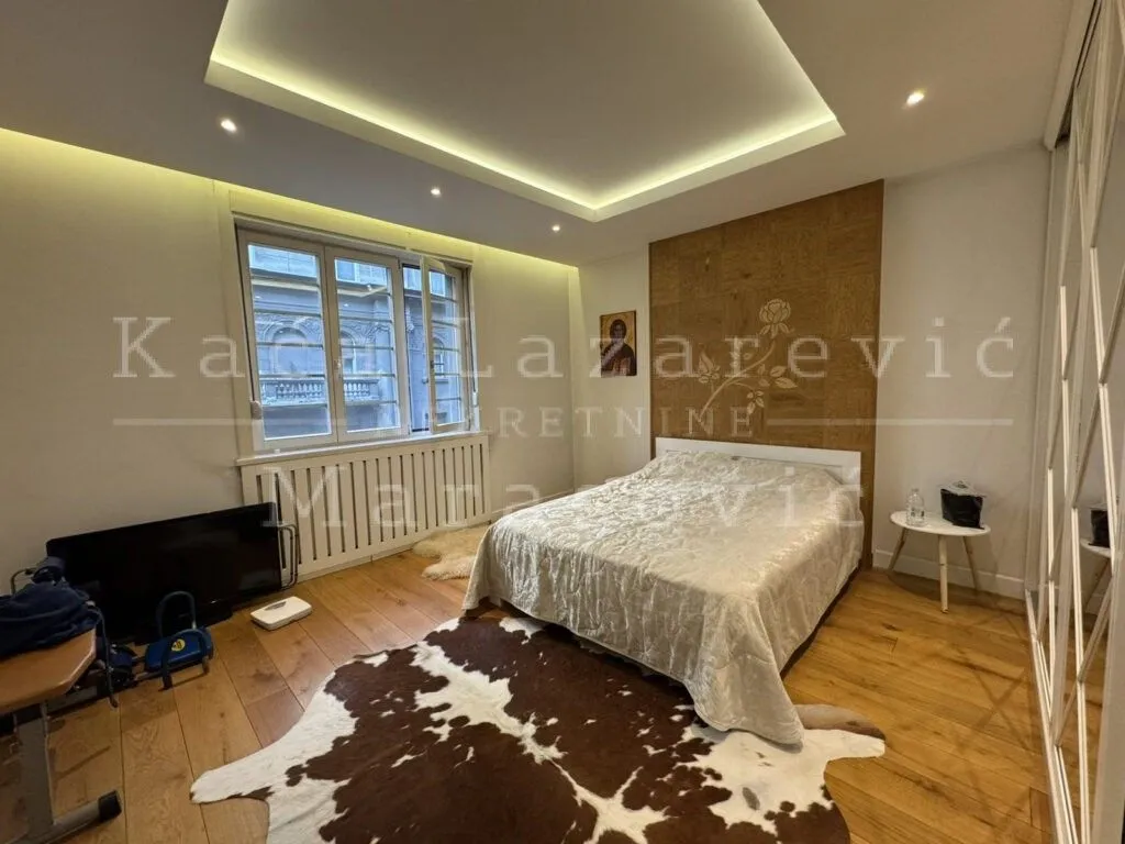 Prodaja, trosoban stan, 95m², Stari Grad, Beograd