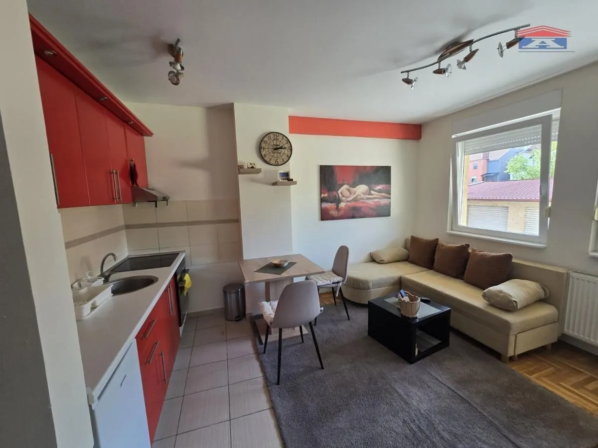 Izdavanje, jednosoban stan, 36m², Grbavica, Novi Sad Sve Podlokacije
