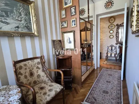 Prodaja, trosoban stan, 100m², Crveni Krst, Beograd - image 12