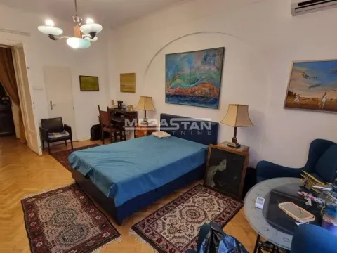 Izdavanje, trosoban stan, 145m², Stari Grad, Beograd - image 11