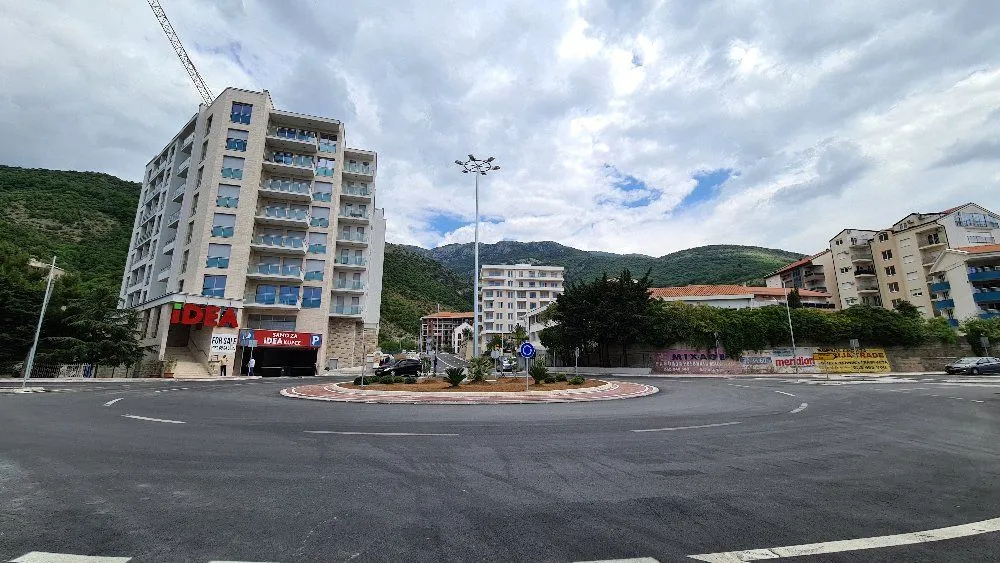 Sale, two bedroom apartment, 73m², Bečići, Budva