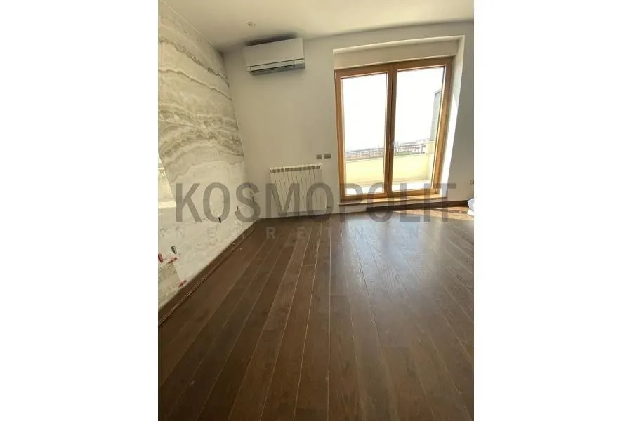 Prodaja, trosoban stan, 133m², Savski Venac, Beograd