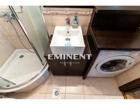 Izdavanje, trosoban stan, 67m², Južni Bulevar, Vračar Sve Podlokacije - image 14