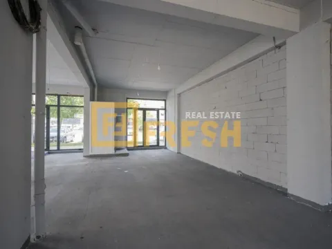 Izdavanje, poslovni prostor, 150m², Stari Aerodrom, Podgorica - image 3