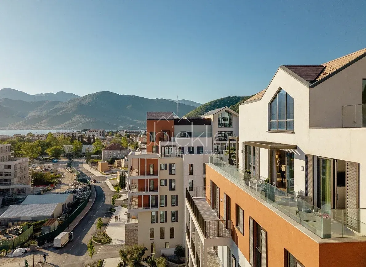 Sale, apartment, 179m², Tivat, Crna Gora