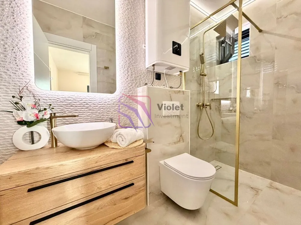 Izdavanje, ugostiteljski objekat, 440m², Adok, Budva