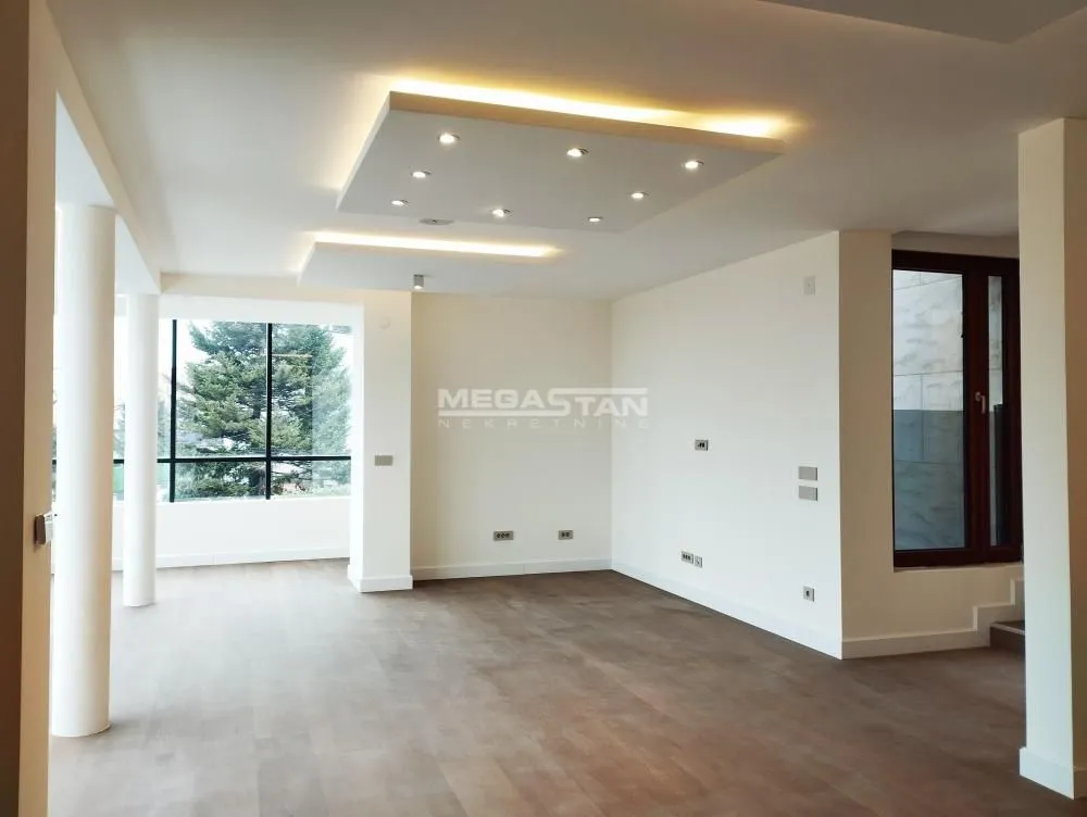 Rent, four bedroom apartment, 177m², Savski Venac, Beograd