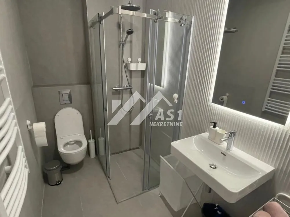 Izdavanje, dvosoban stan, 42m², Nova Detelinara, Novi Sad Sve Podlokacije