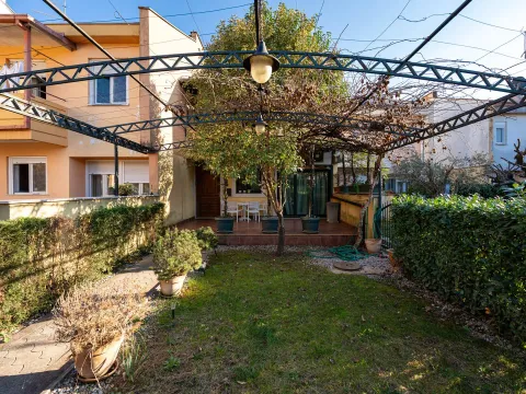 Sale, house, 142m², Zabjelo, Podgorica - image 23