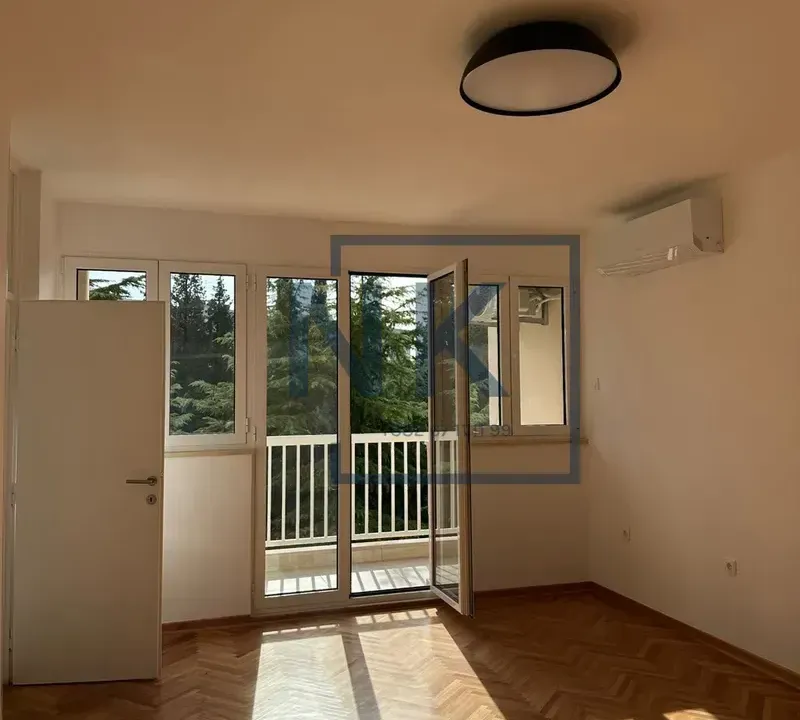 Rent, two bedroom apartment, 75m², Drpe Mandića, Podgorica
