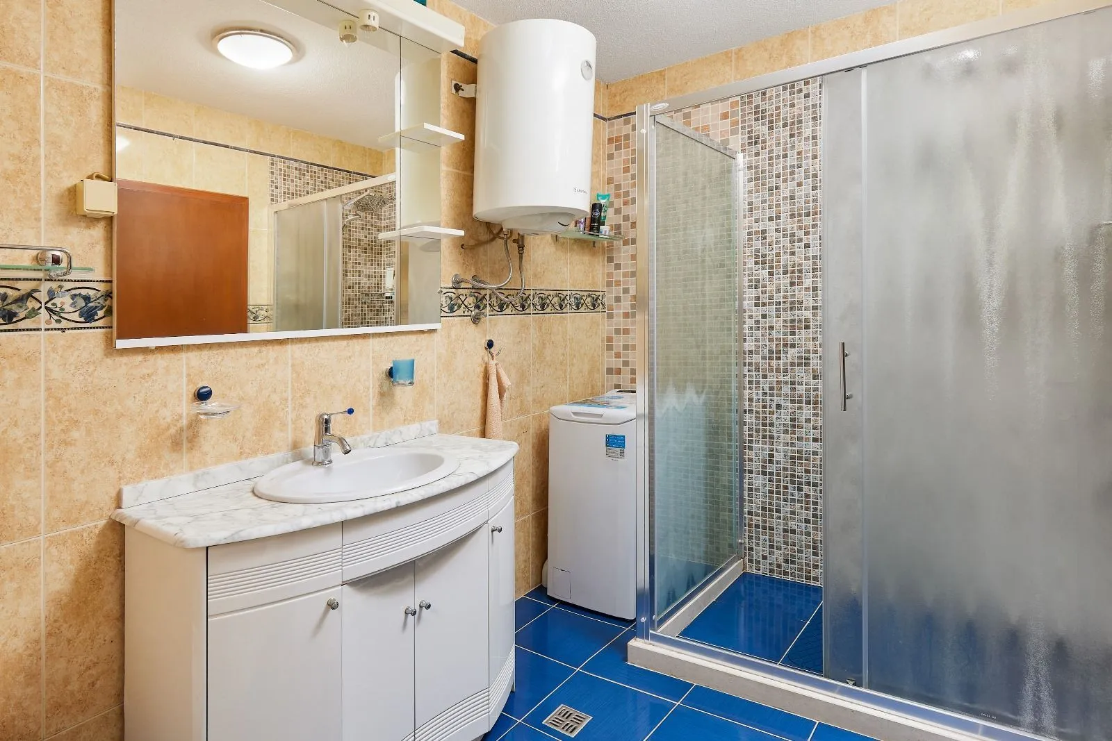 Sale, house, 120m², Dobrota, Kotor