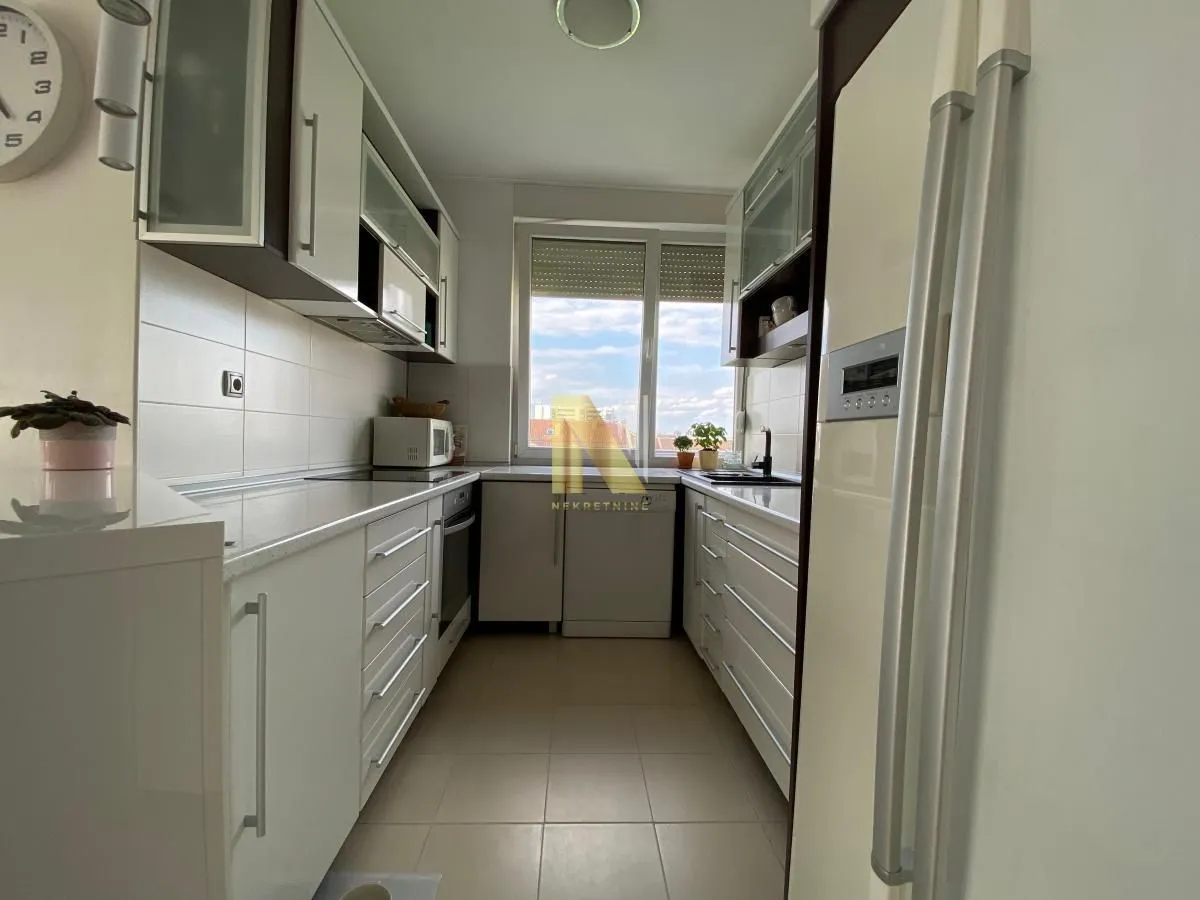 Prodaja, stan, 144m², Spens, Novi Sad Sve Podlokacije