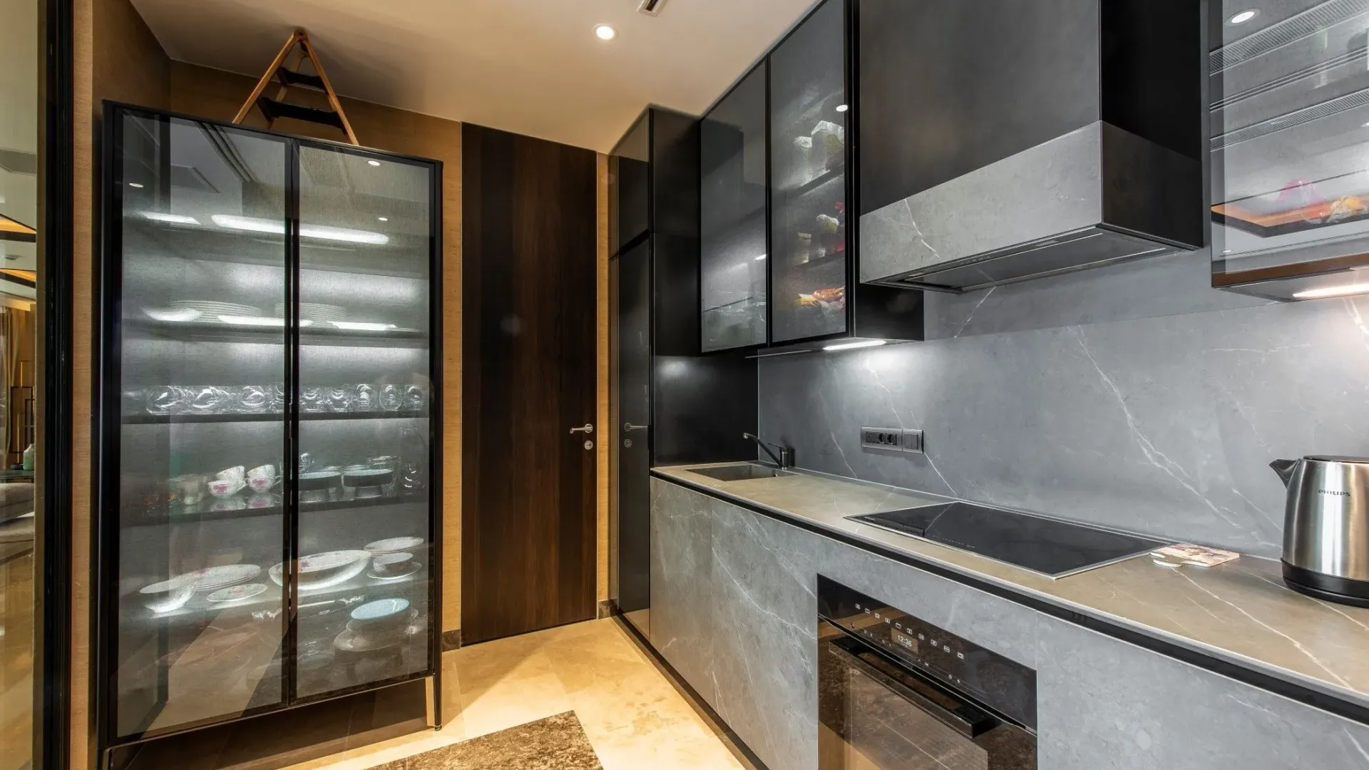 Sale, four bedroom apartment, 500m², Đuraševići, Tivat