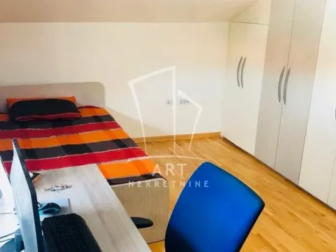 Prodaja, četvorosoban stan, 124m², Uciteljsko Naselje, Zvezdara Sve Podlokacije - image 3