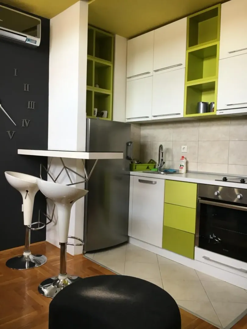Rent, one bedroom apartment, 35m², Đeram Pijaca, Beograd