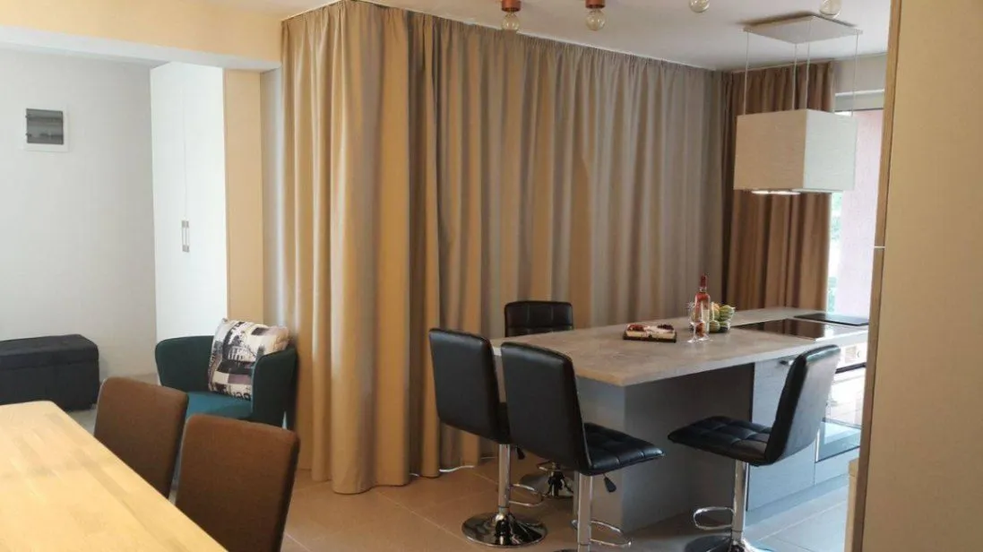 Izdavanje, trosoban stan, 110m², Seljanovo, Tivat