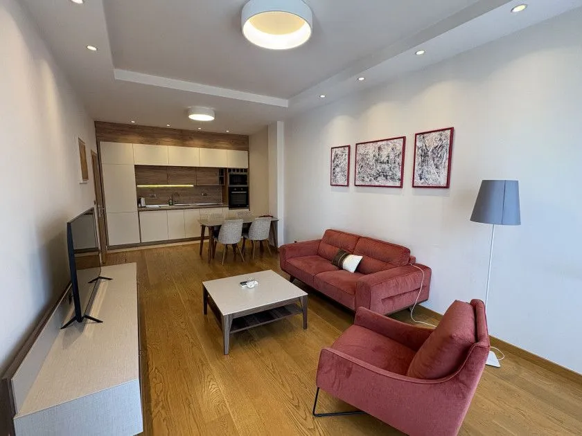 Izdavanje, dvosoban stan, 75m², City Kvart, Podgorica
