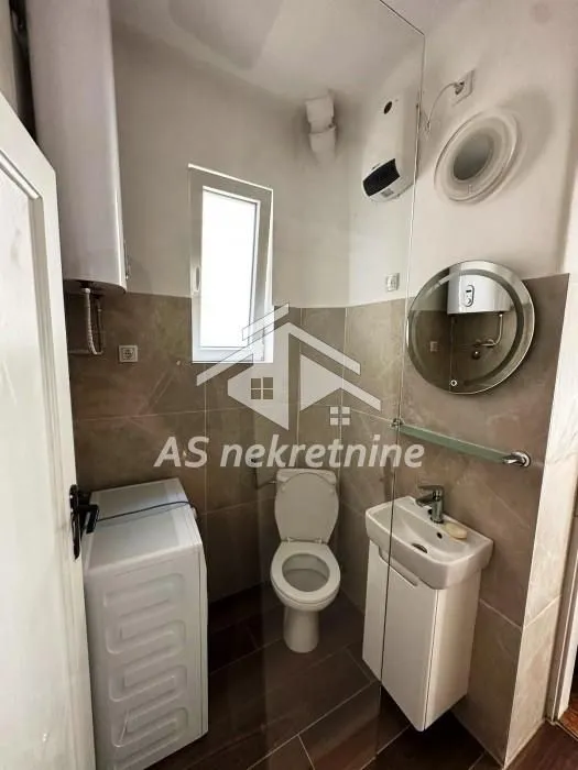 Izdavanje, stan, 44m², Lion, Zvezdara Sve Podlokacije