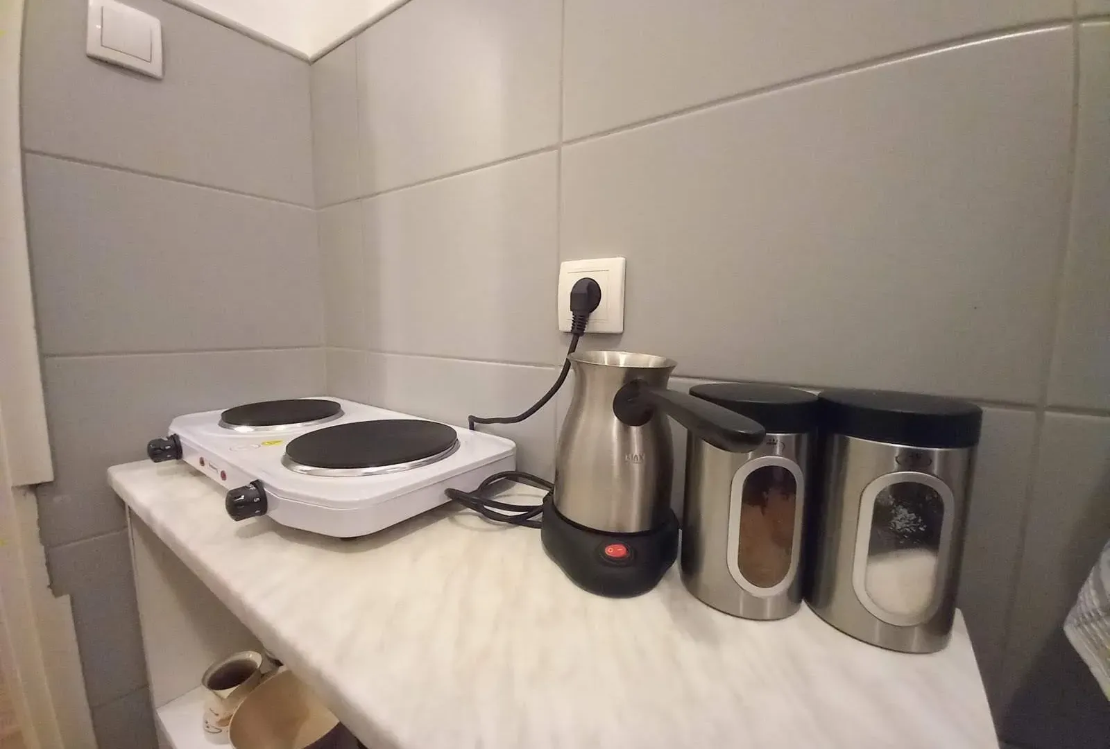 Izdavanje, trosoban stan, 70m², Vračar Centar, Vračar Sve Podlokacije