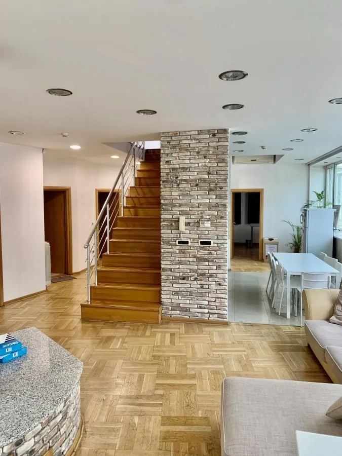 Rent, office space, 230m², Topličin venac, Beograd