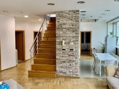 Rent, office space, 230m², Topličin venac, Beograd - image 4