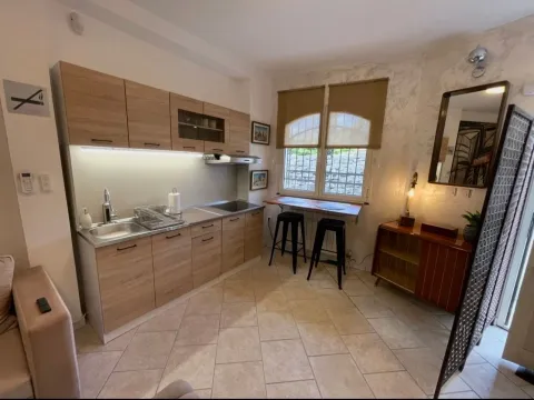 Rent, studio apartment, 35m², Stara Varoš, Podgorica - image 2