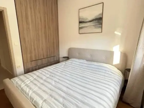 Izdavanje, dvosoban stan, 76m², Pržno, Budva - image 2