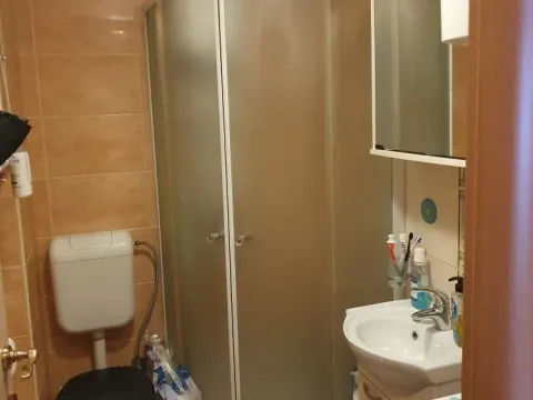 Sale, one bedroom apartment, 34m², Lazi, Budva - image 10