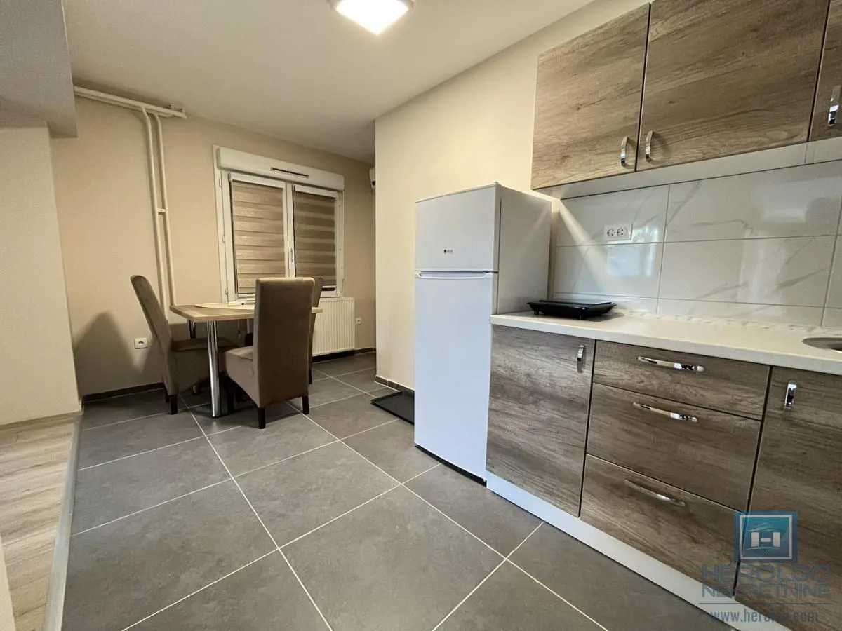 Prodaja, kuća, 400m², Tavrića obori, Jagodina