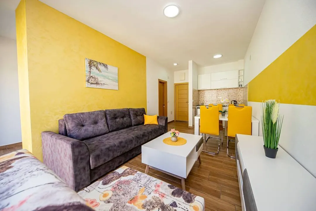 Izdavanje, jednosoban stan, 38m², Sutomore, Bar