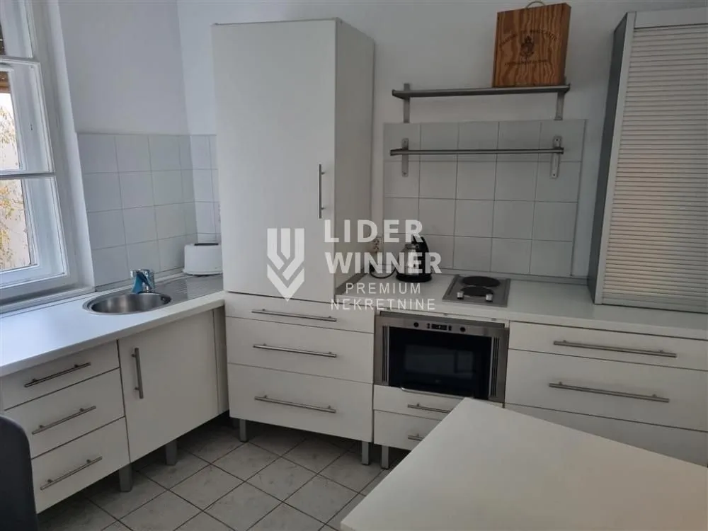 Rent, two bedroom apartment, 61m², Stari Grad, Beograd