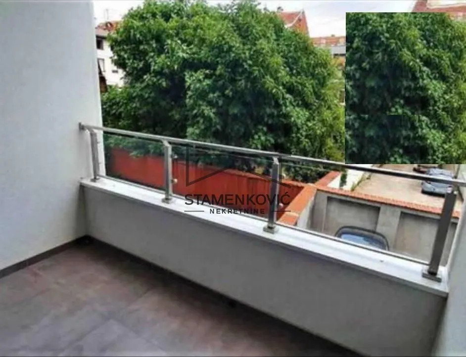 Prodaja, četvorosoban stan, 125m², Sajam, Novi Sad Sve Podlokacije