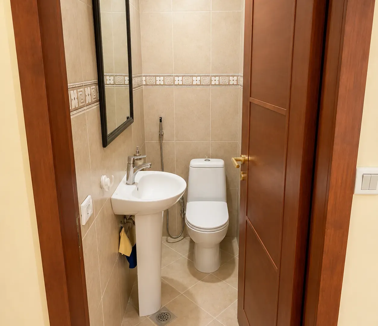 Prodaja, kuća, 200m², Gorica C, Podgorica