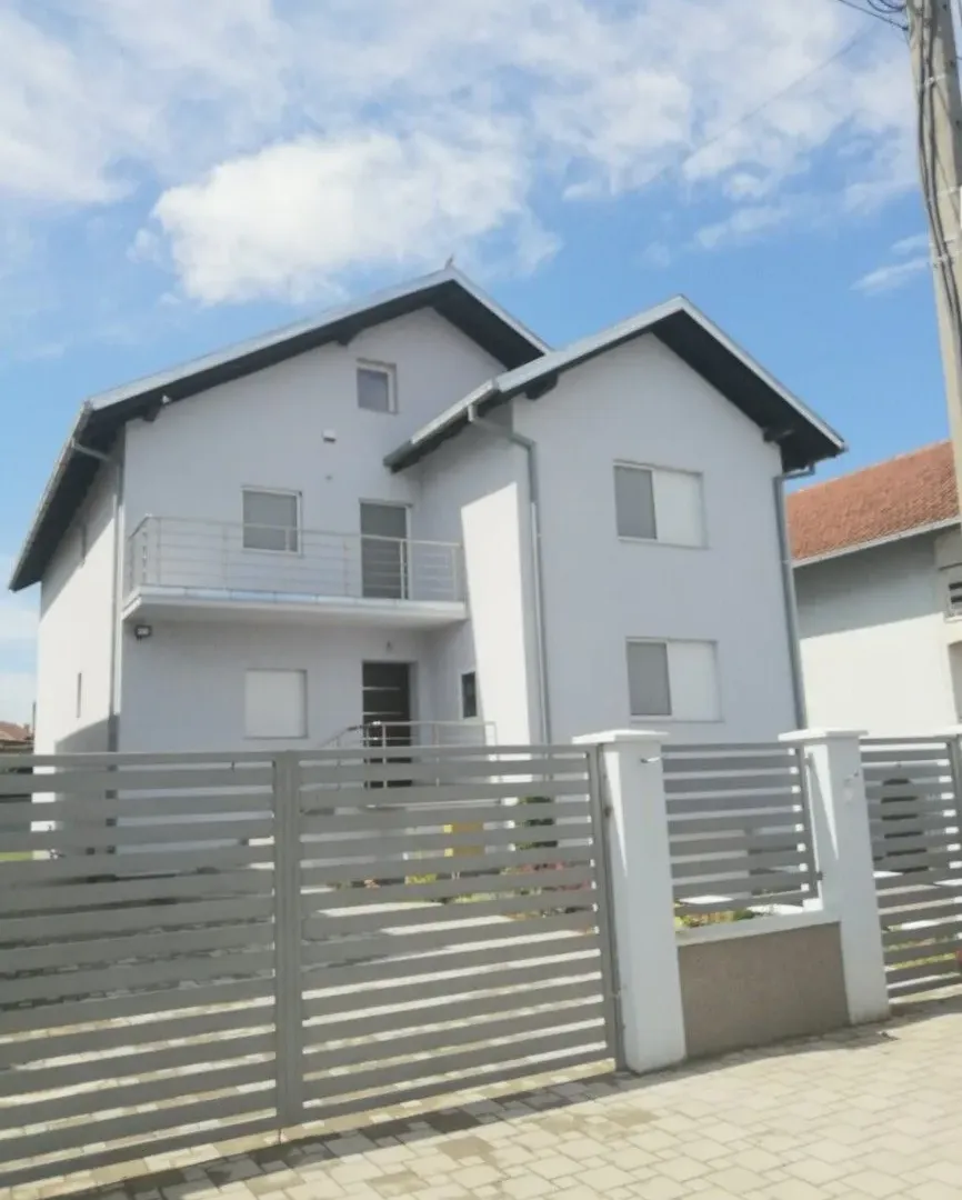 Prodaja, kuća, 325m², Veternik, Novi Sad Sve Podlokacije