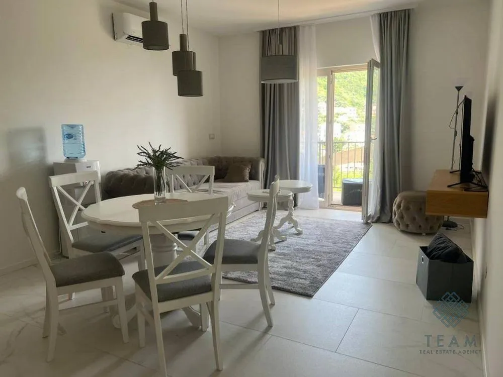 Rent, one bedroom apartment, 53m², Pržno, Budva