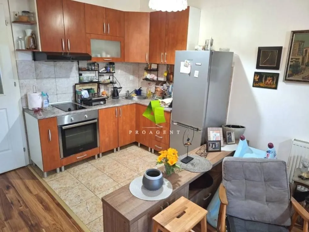 Prodaja, kuća, 300m², Pantelej, Niš