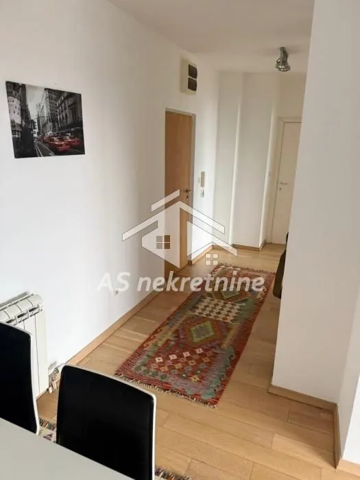 Rent, three bedroom apartment, 73m², Crveni Krst, Beograd