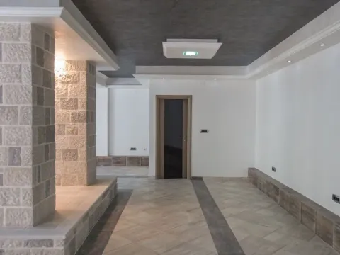 Rent, office space, 102m², Stari Grad, Herceg Novi - image 25