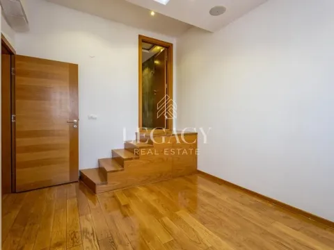 Prodaja, četvorosoban stan, 140m², Šumice, Beograd - image 15