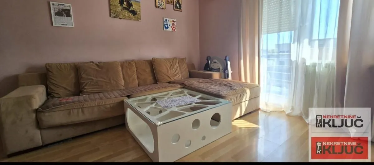 Izdavanje, jednosoban stan, 42m², Adice, Novi Sad Sve Podlokacije