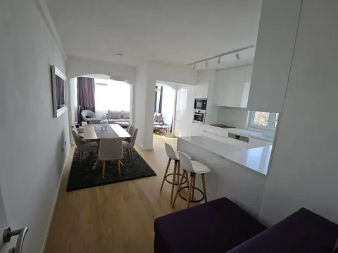 Rent, one bedroom apartment, 56m², Kalimanj, Tivat - image 19